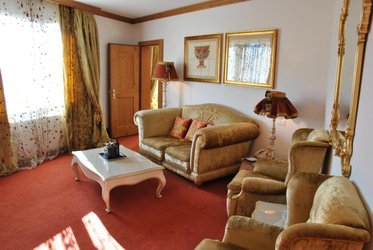Grand Hotel Du Golf & Palace Crans-Montana Buitenkant foto