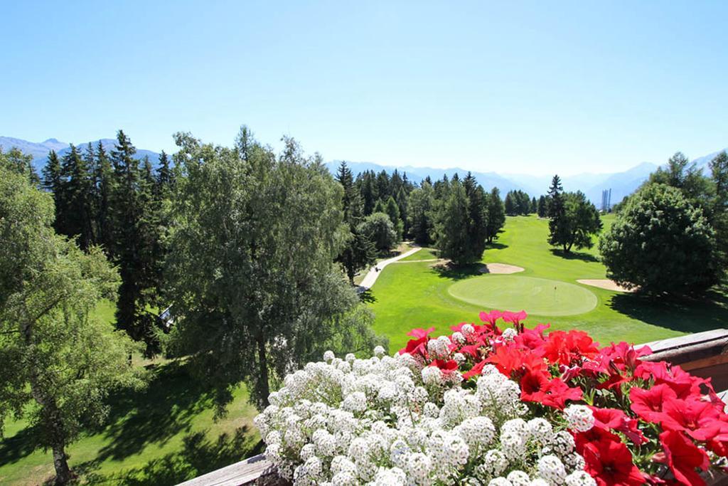 Grand Hotel Du Golf & Palace Crans-Montana Buitenkant foto